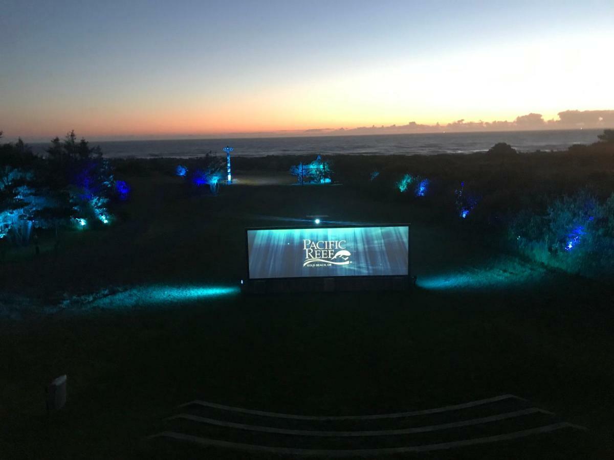 Pacific Reef Hotel & Light Show Gold Beach Exteriér fotografie